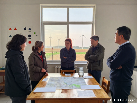 Windenergieakzeptanz: Politische Einstellungen prägen die Meinungen mehr als geografische Lage**
